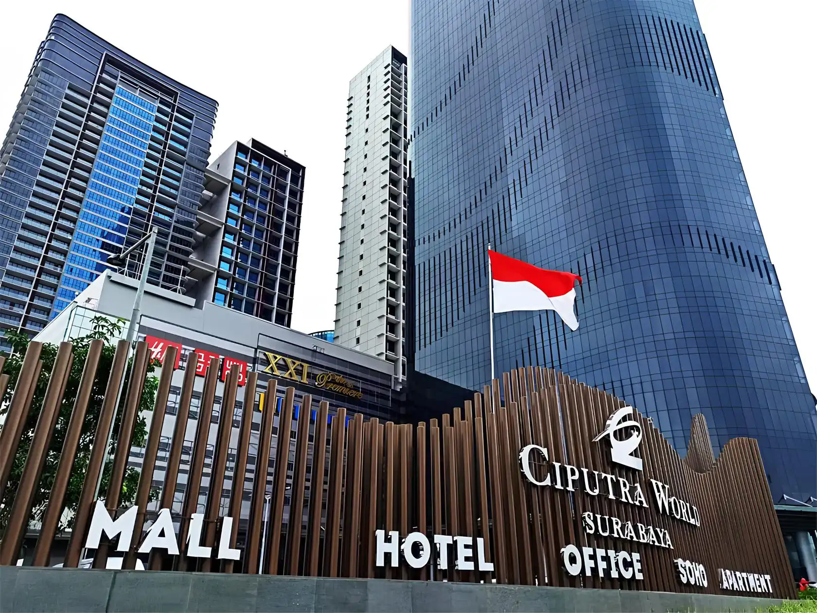 Ciputra World Surabaya, Kaca Tempered Green Mile