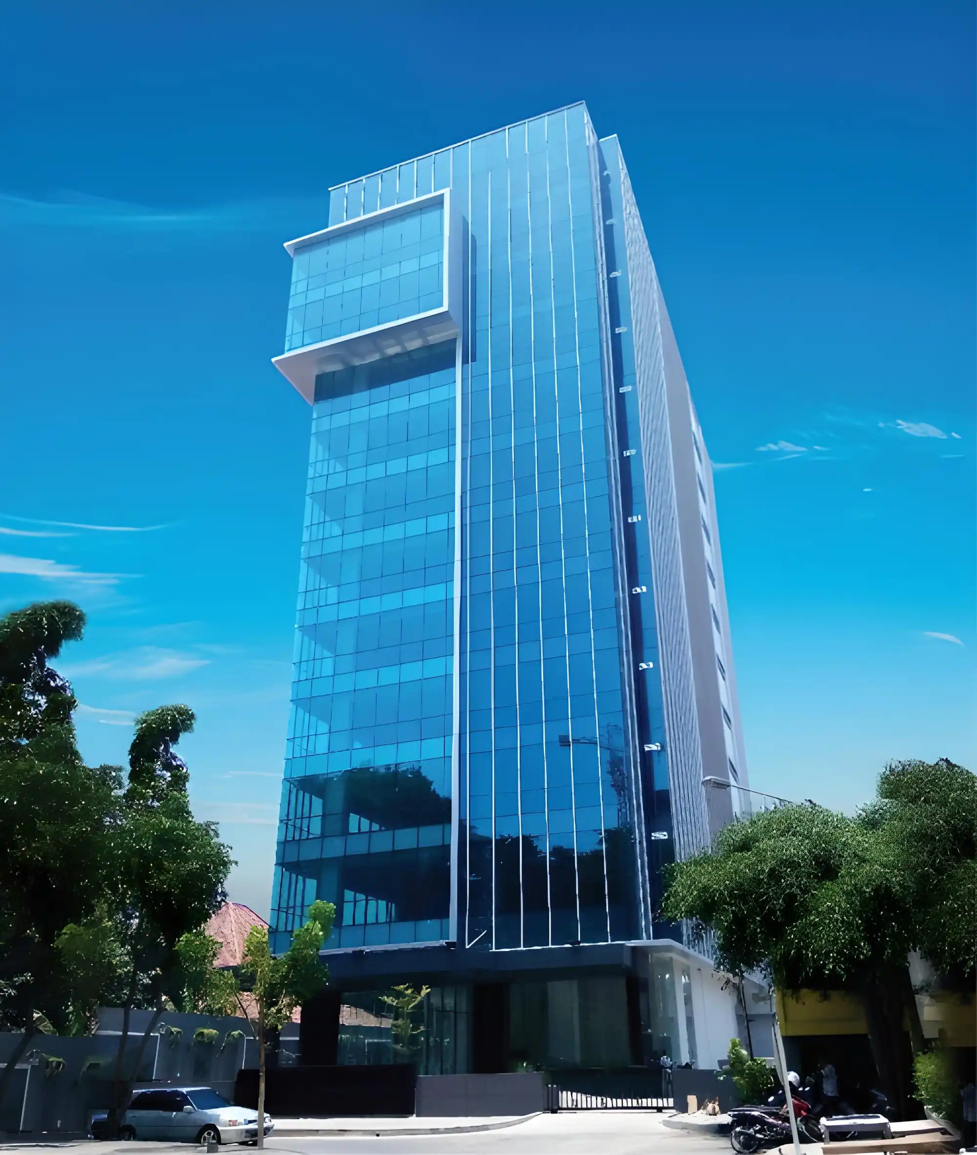 MNC Tower, Proyek Kaca Fasad Green Mile